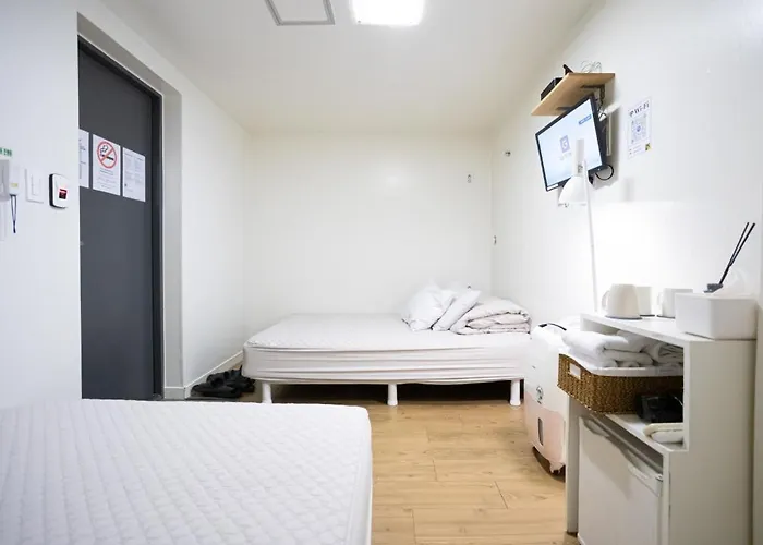 Pensión K Myeongdong First 2*